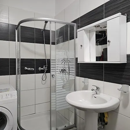 Vincent Apartment Sarande